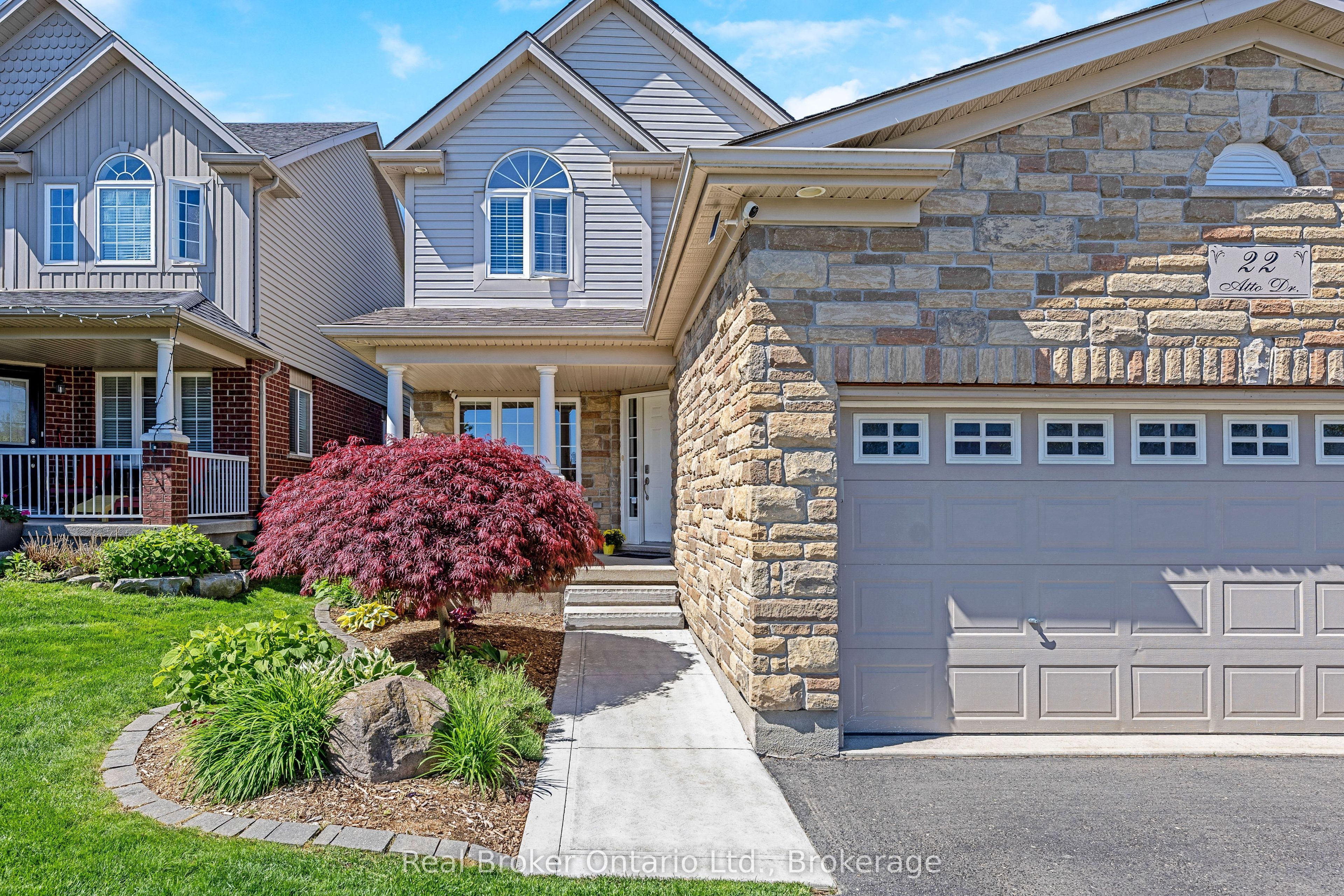 22 ATTO Drive