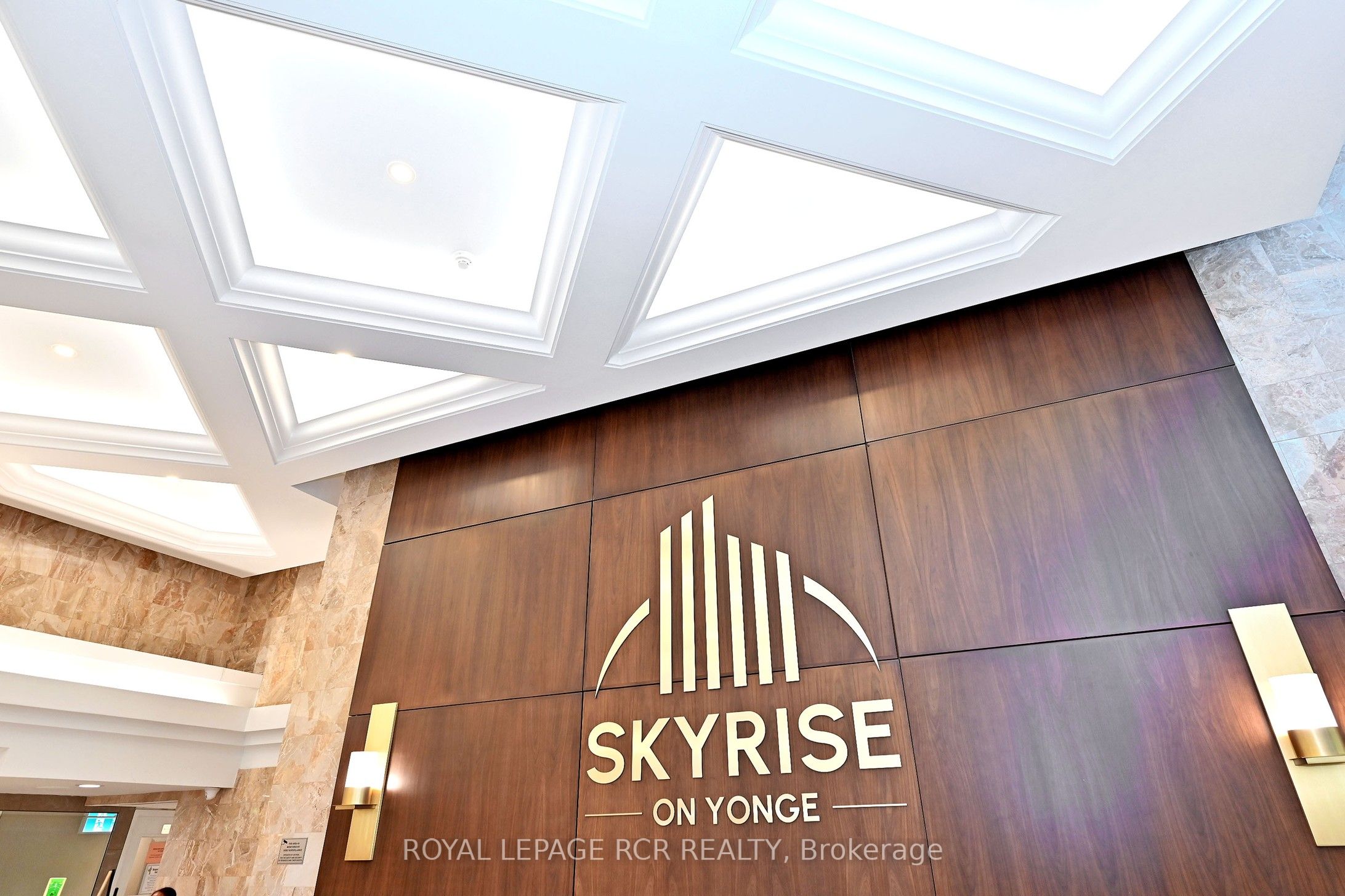 7300 Yonge Street 706