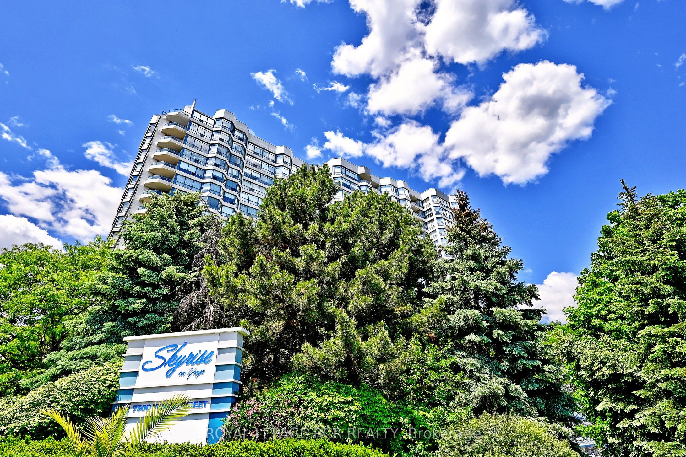 7300 Yonge Street 706