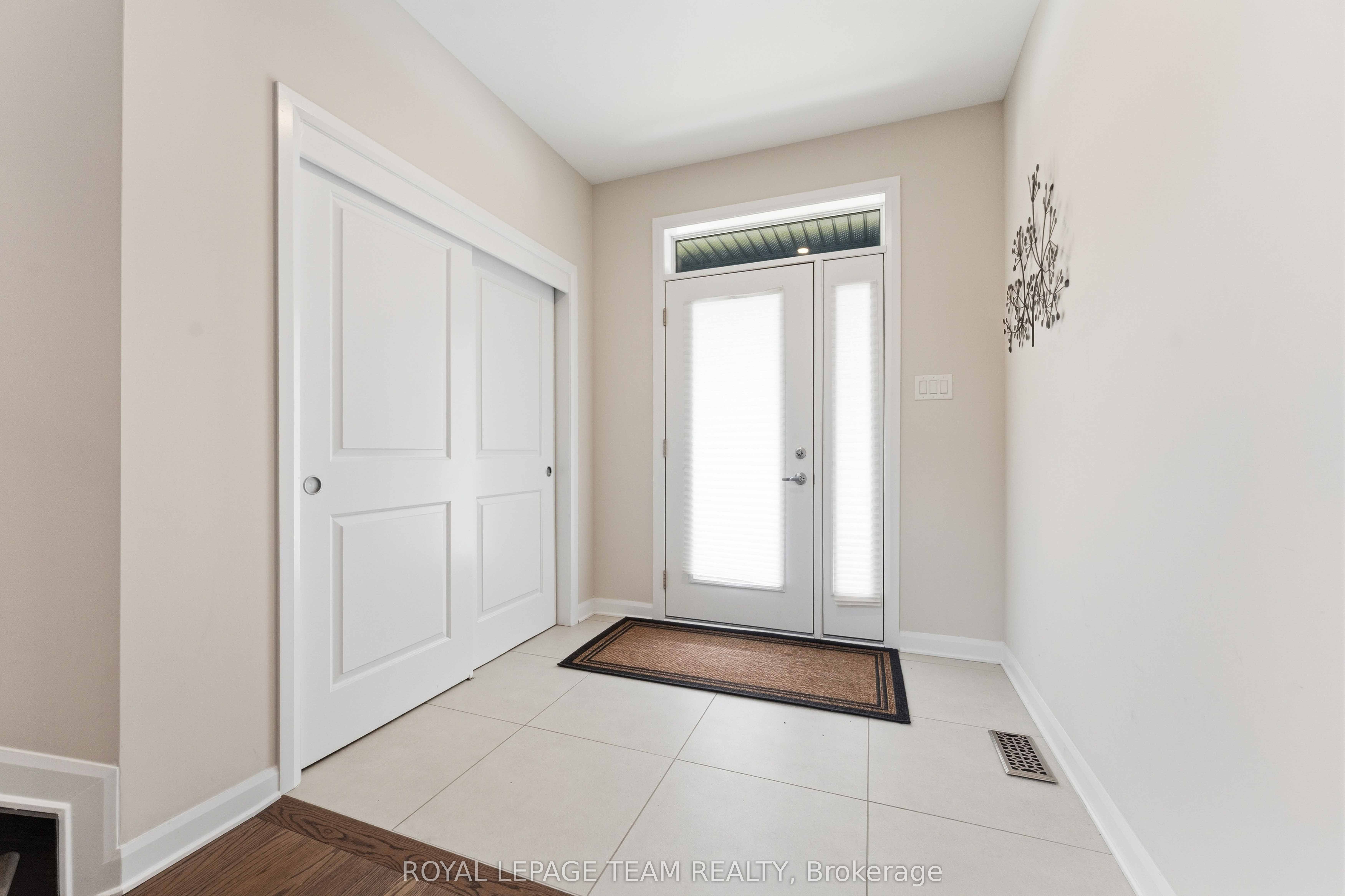332 Elsie Macgill Walk