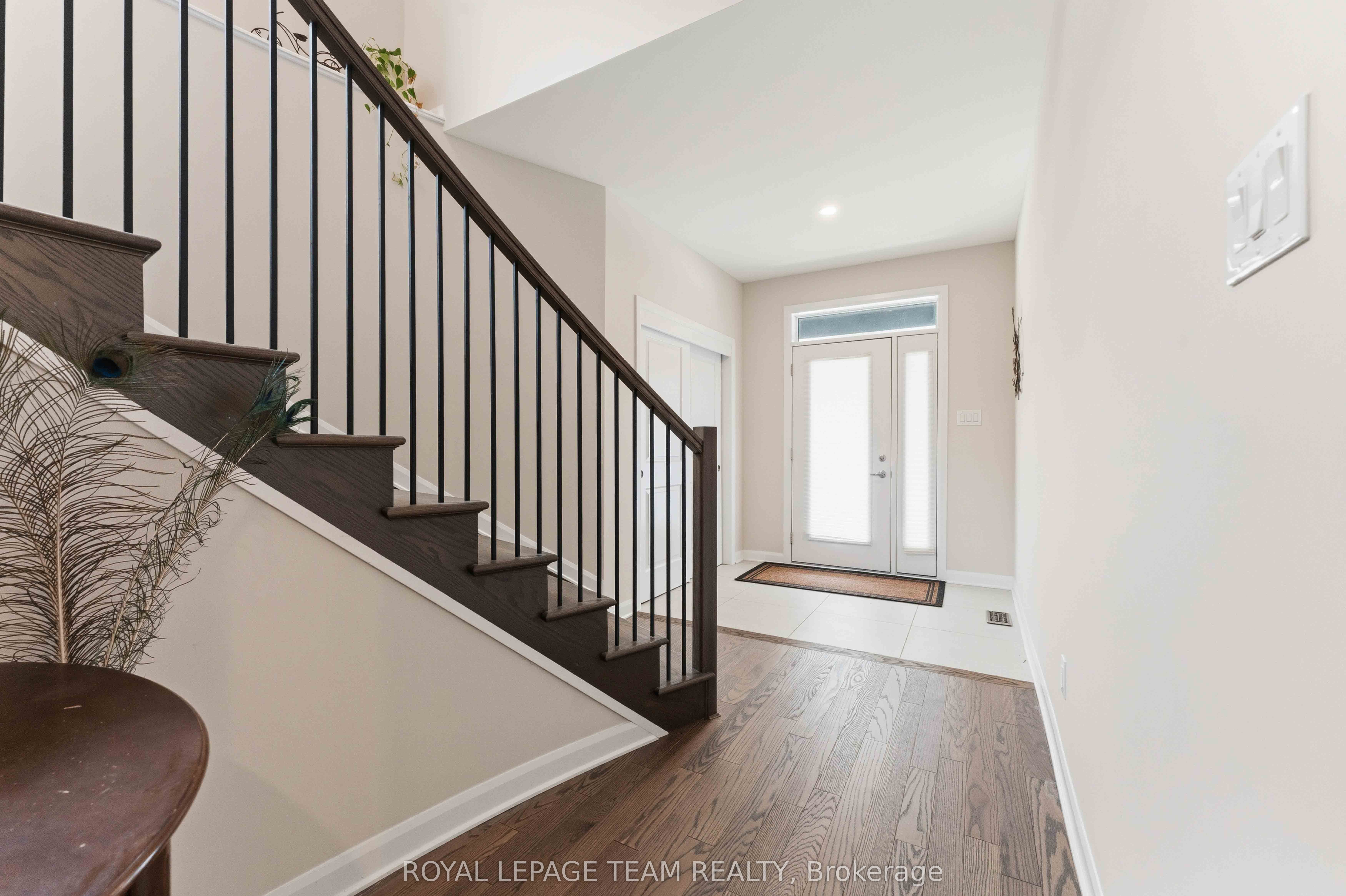 332 Elsie Macgill Walk