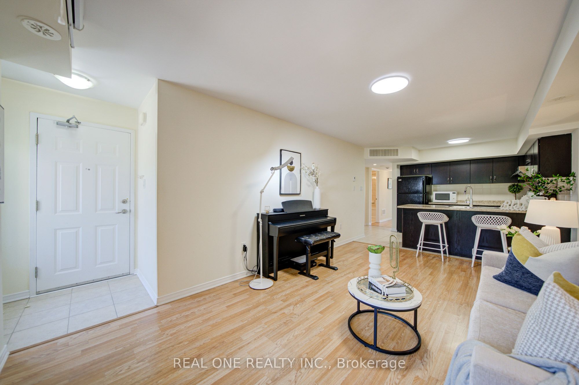 2441 Greenwich Drive 14