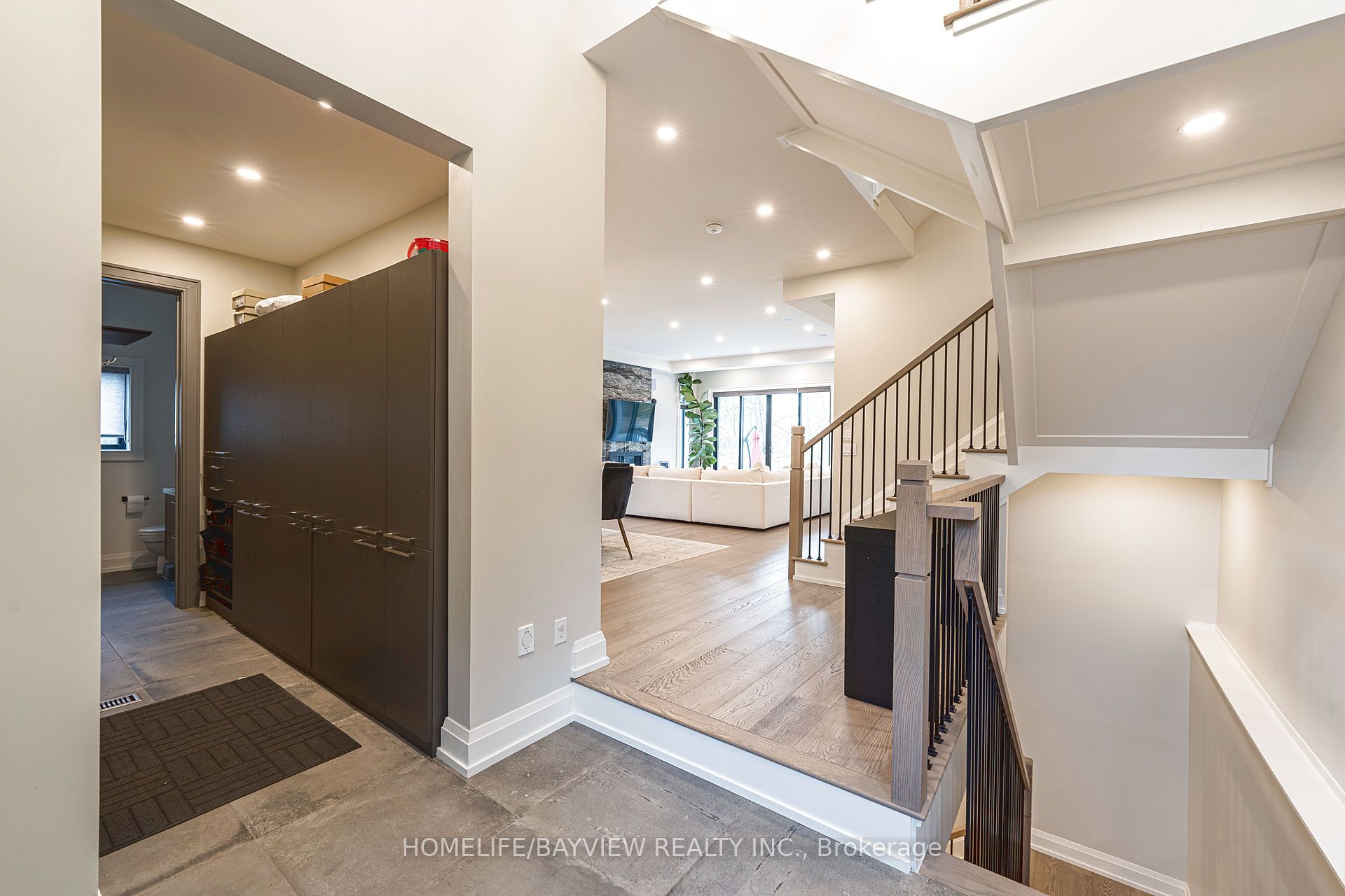 16 Windsor Drive