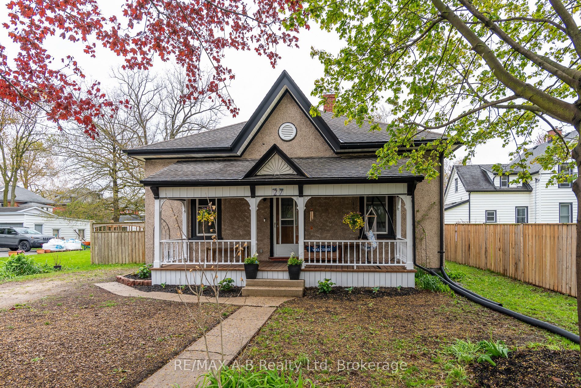 27 HOME Street