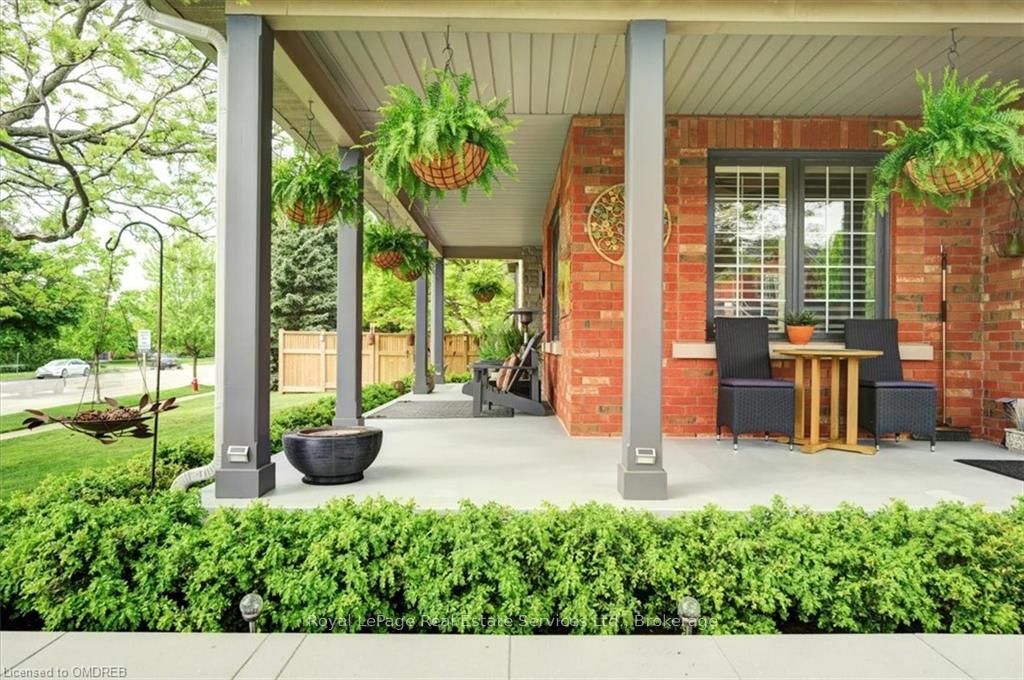 1259 GLENASHTON Drive