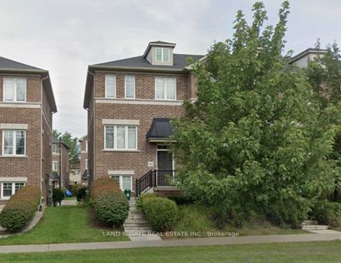 466 Meadowglade Road Clarington ON L1E 2W8