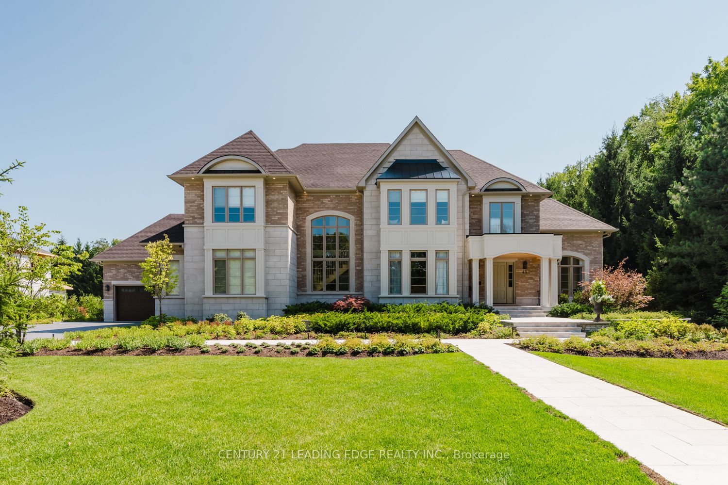 43 Newton Reed Crescent