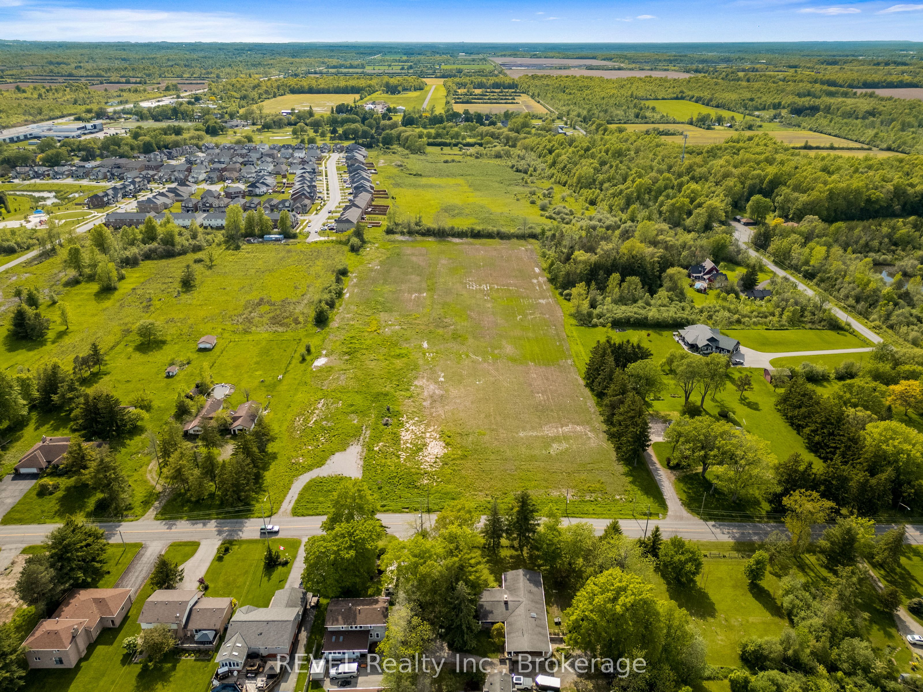 1257 Pettit Road W