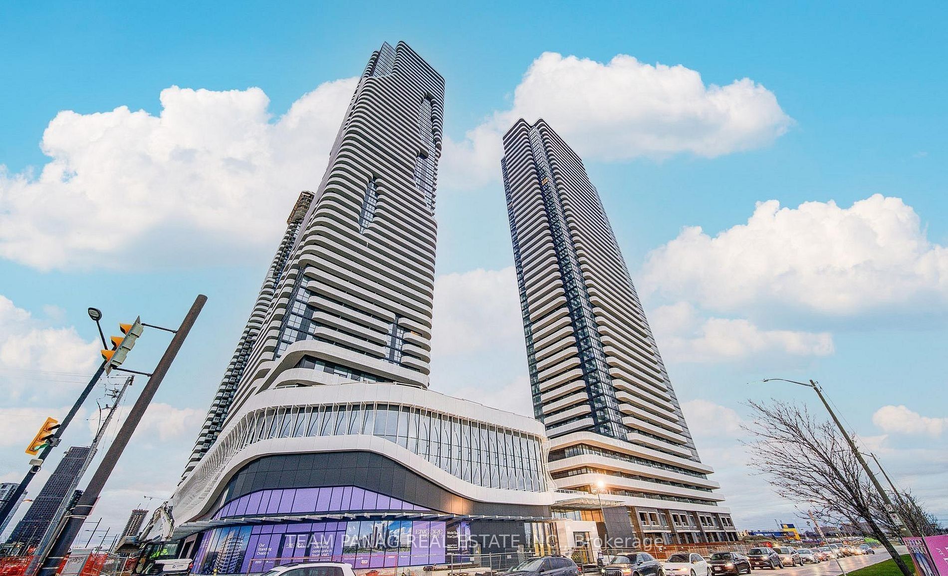 195 Commerce Street 712