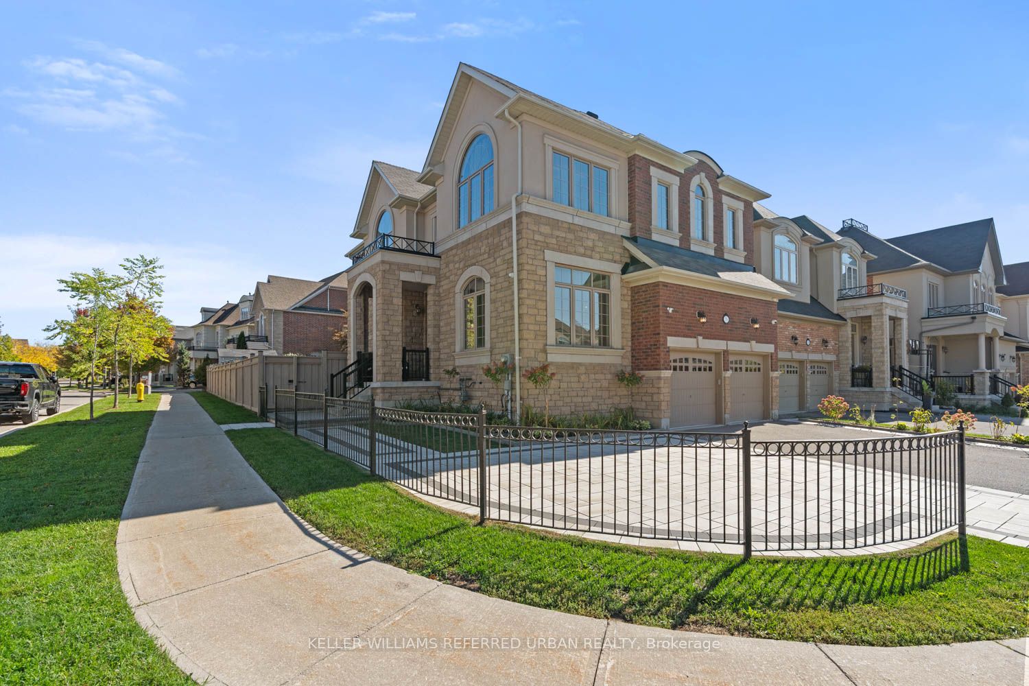 79 Chaiwood Court