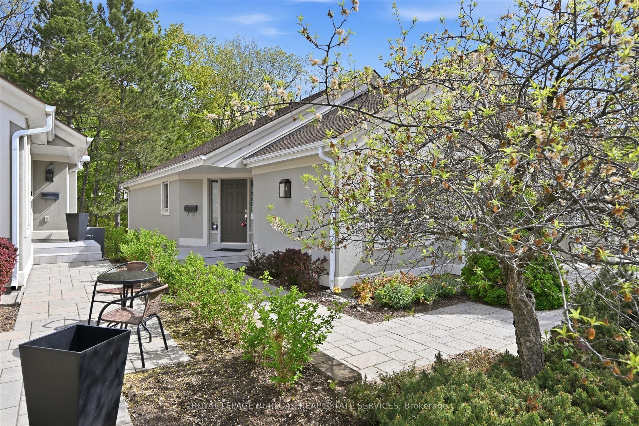 1095 Skyview Drive 4