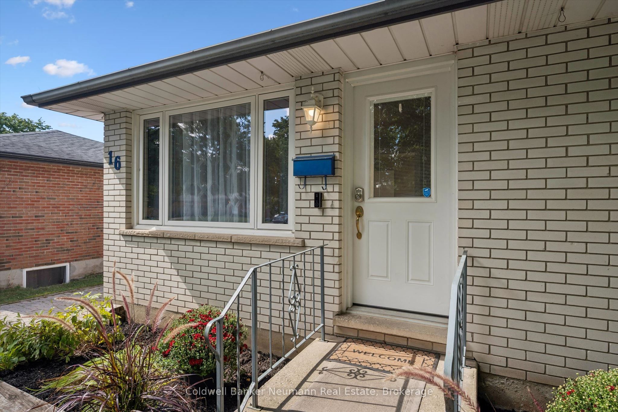 16 Argyle Drive
