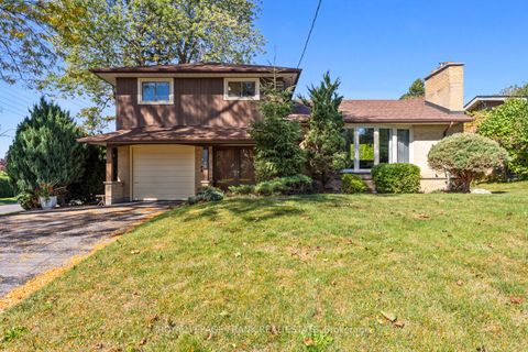 1026 Beaufort Avenue Oshawa ON L1G 1G6