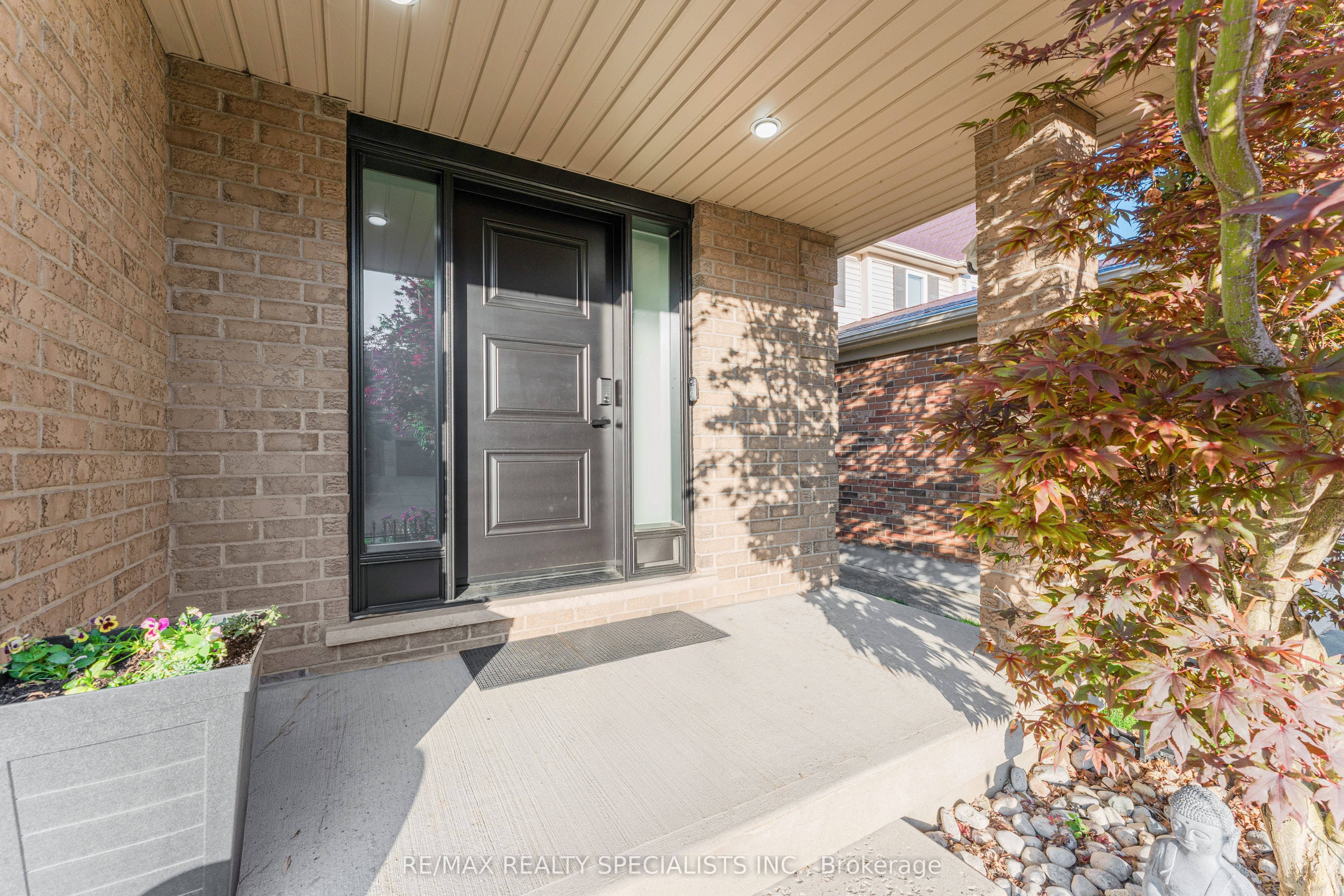 71 MCFARLANE Drive