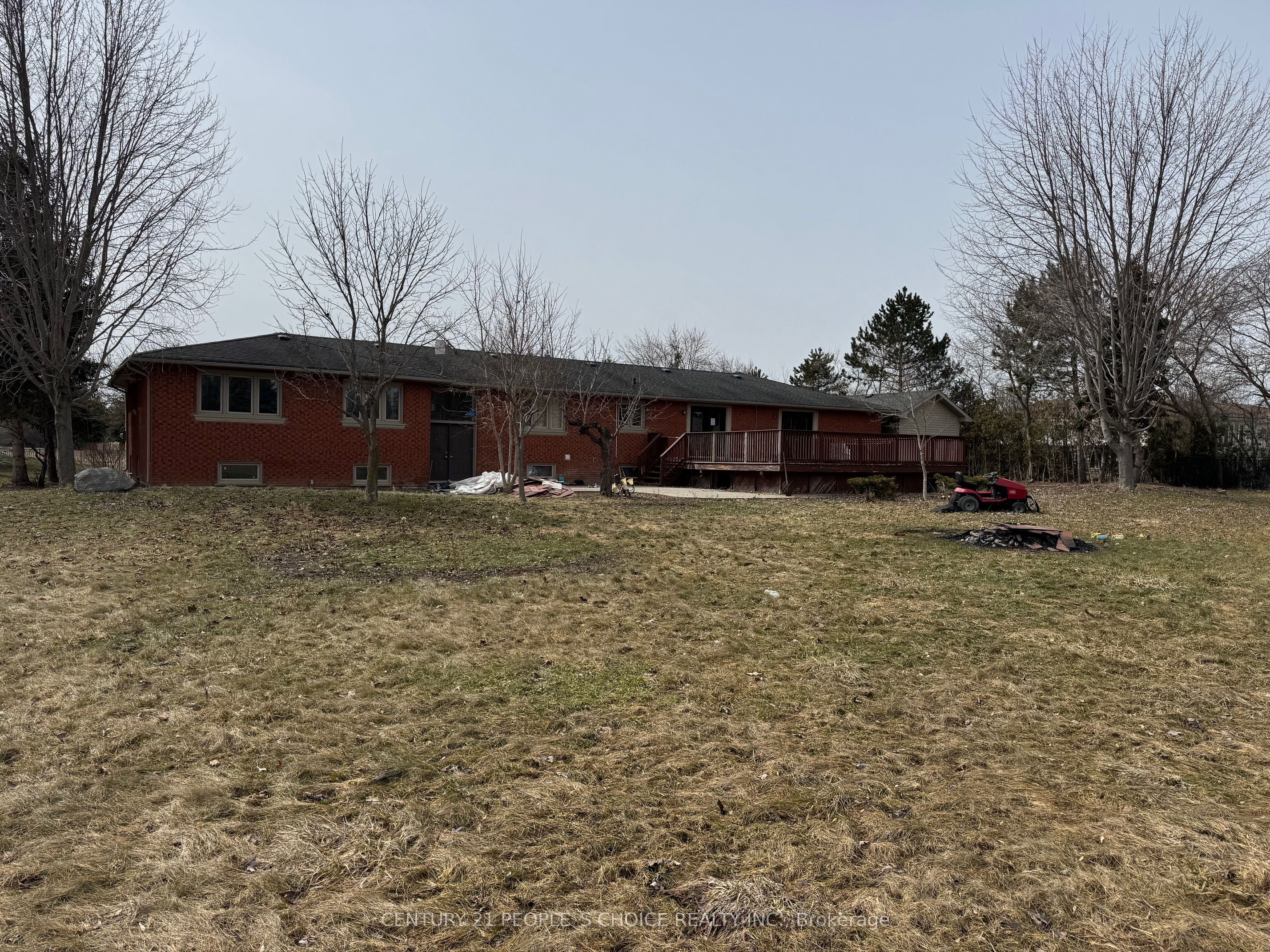 32 Michelangelo Boulevard