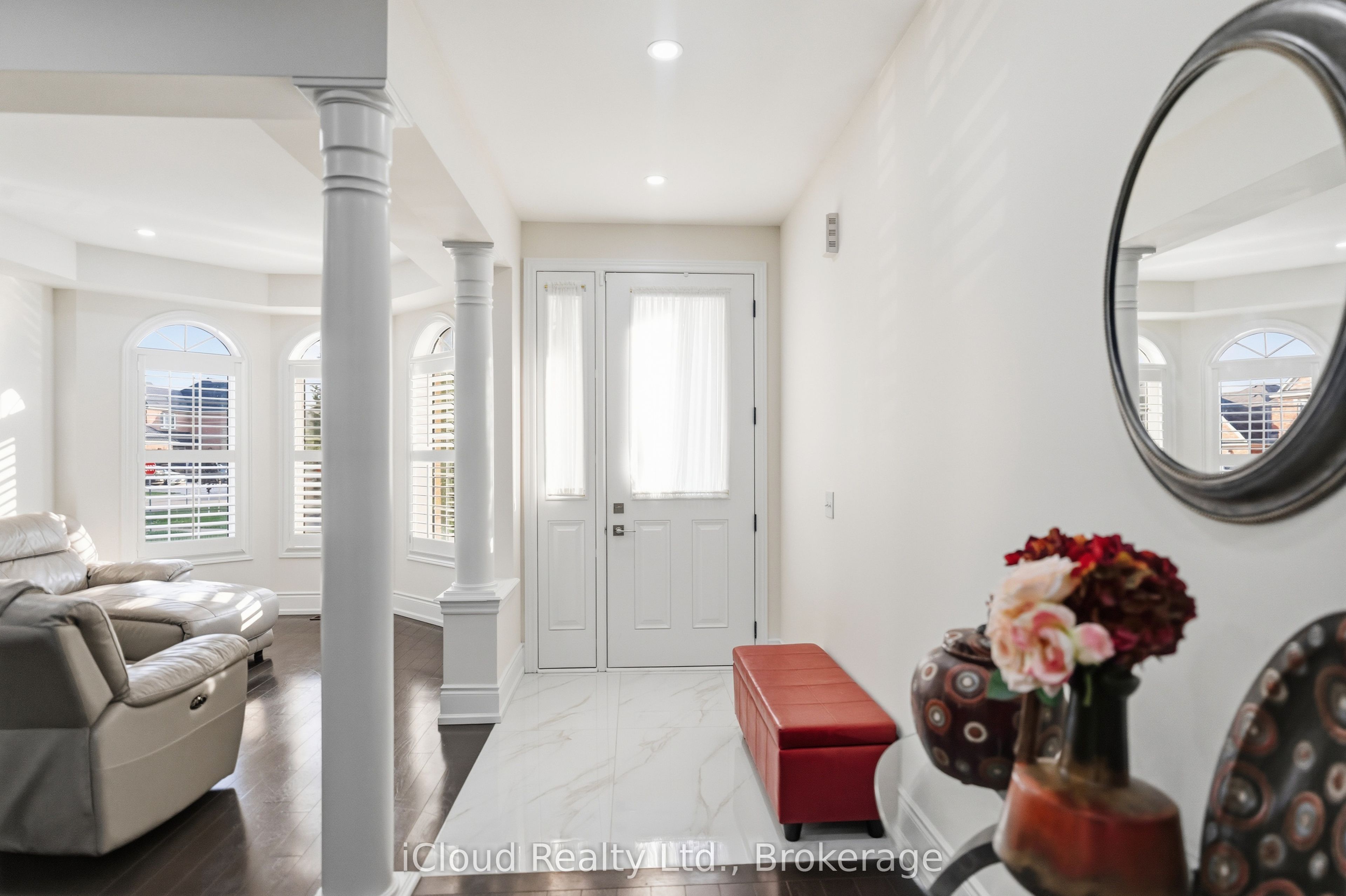 5 Leith Drive
