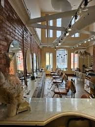 783 Queen Street W