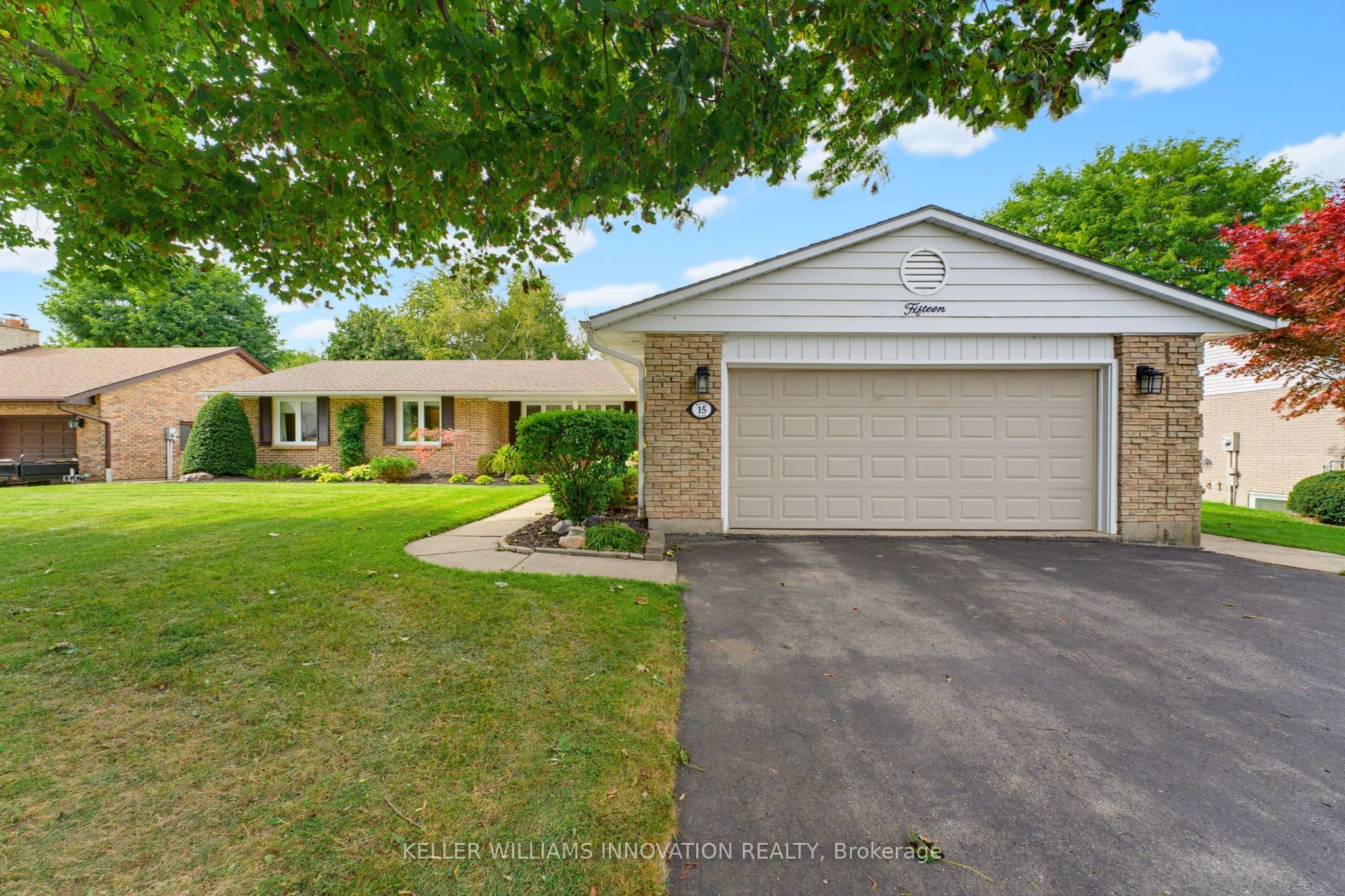 15 Mclaren Avenue N