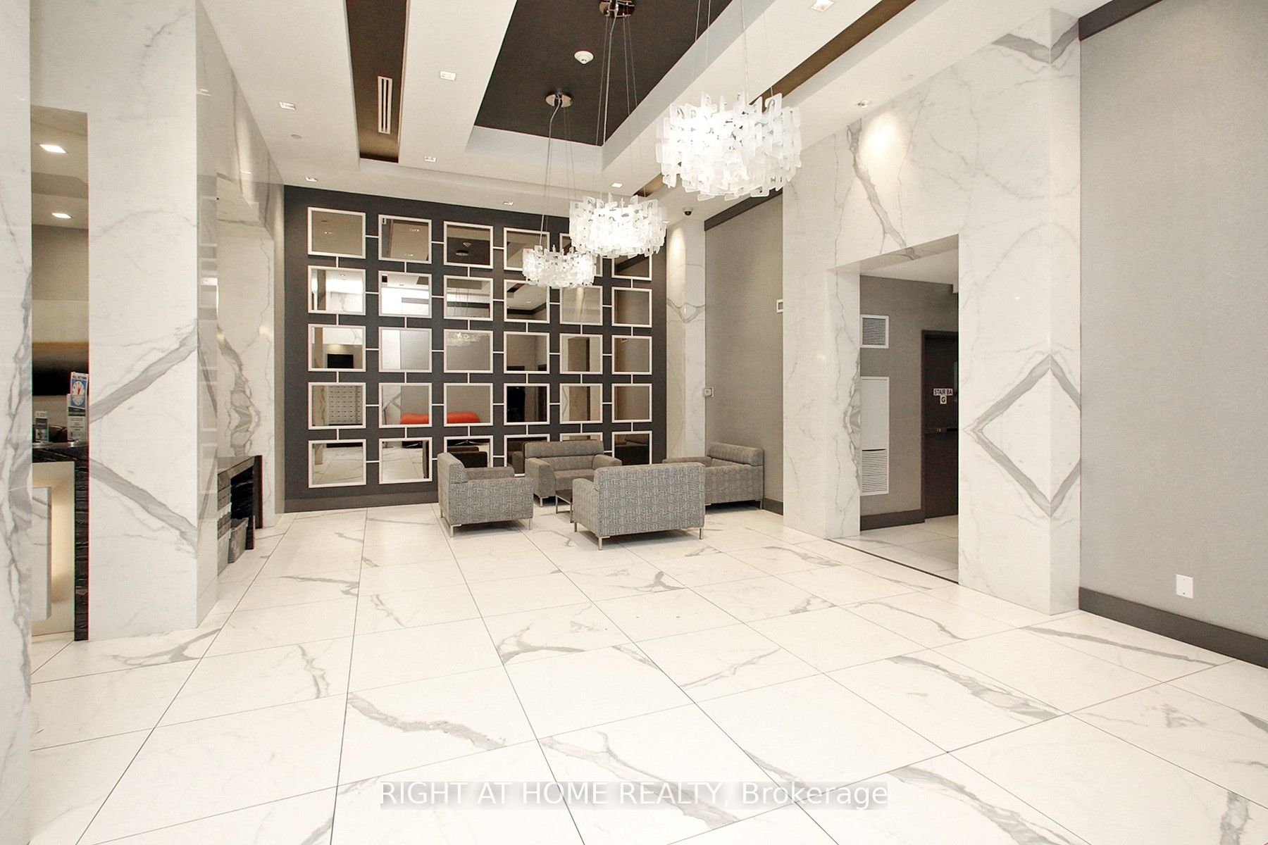 3700 Highway 7 Road 901