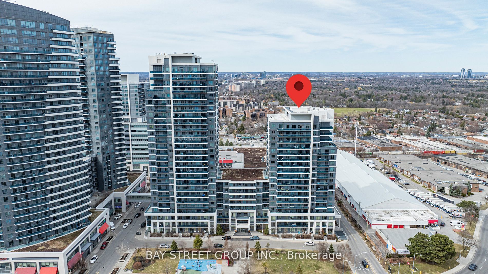 7167 Yonge Street 718