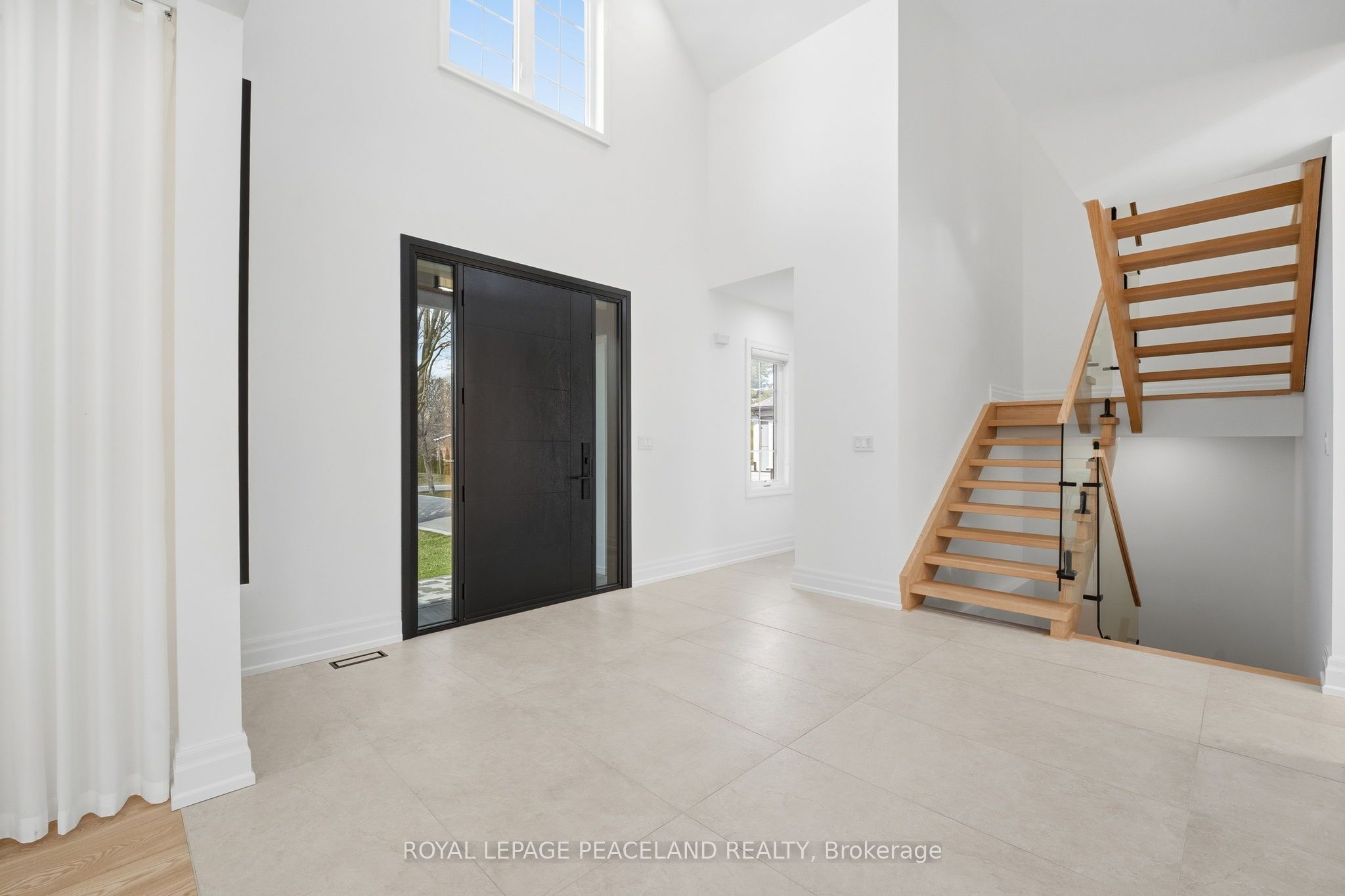 16305 7th Concession