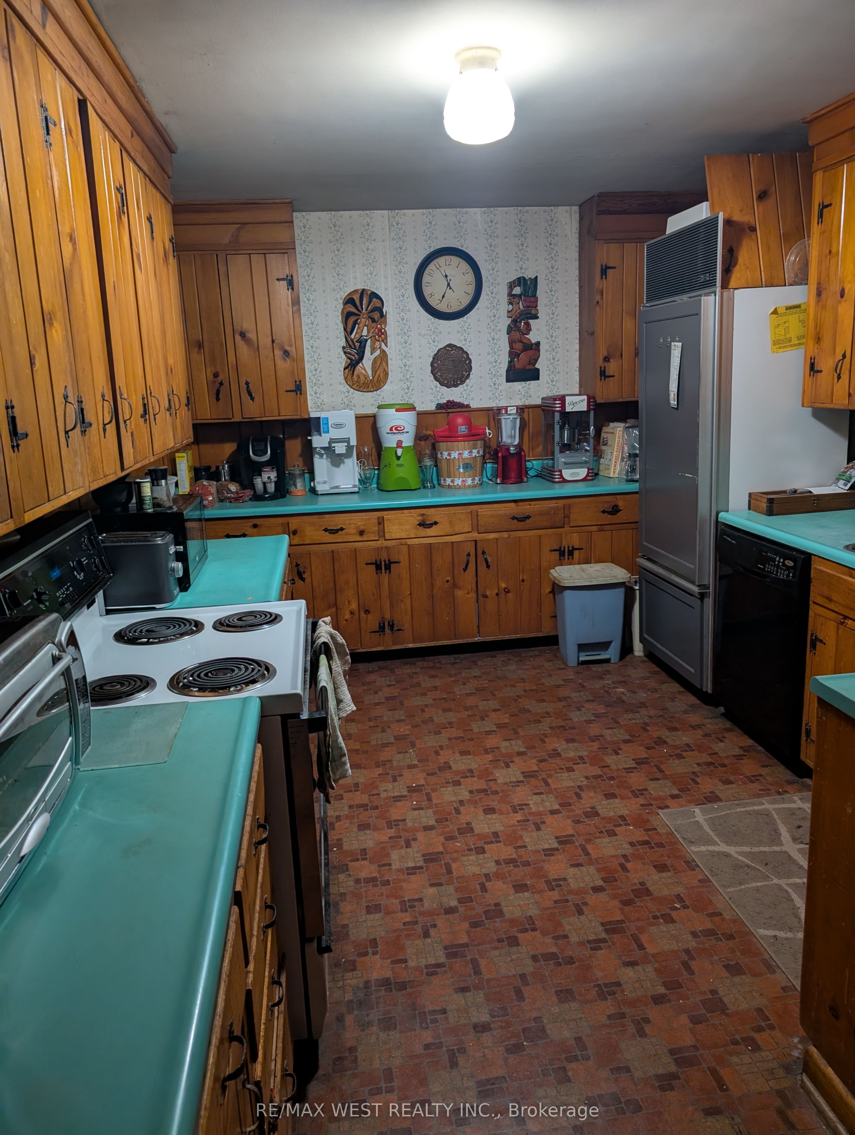 1192 & 1200 Kingston Rd. Road N