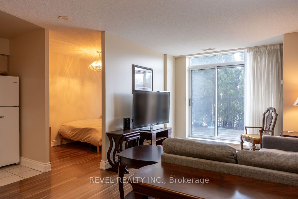 1150 Parkwest Place 104