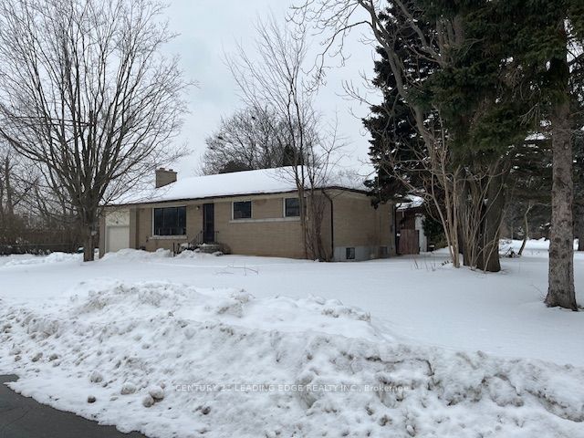 2 Honeybourne Crescent