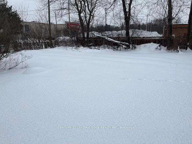 2 Honeybourne Crescent