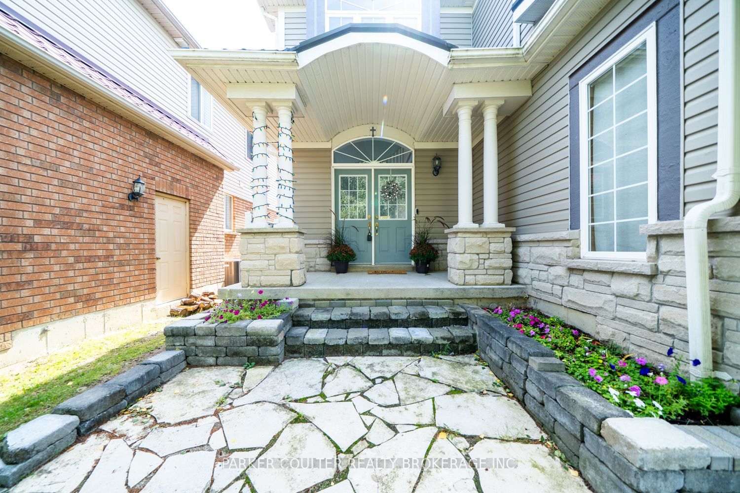 23 Sovereign's Gate
