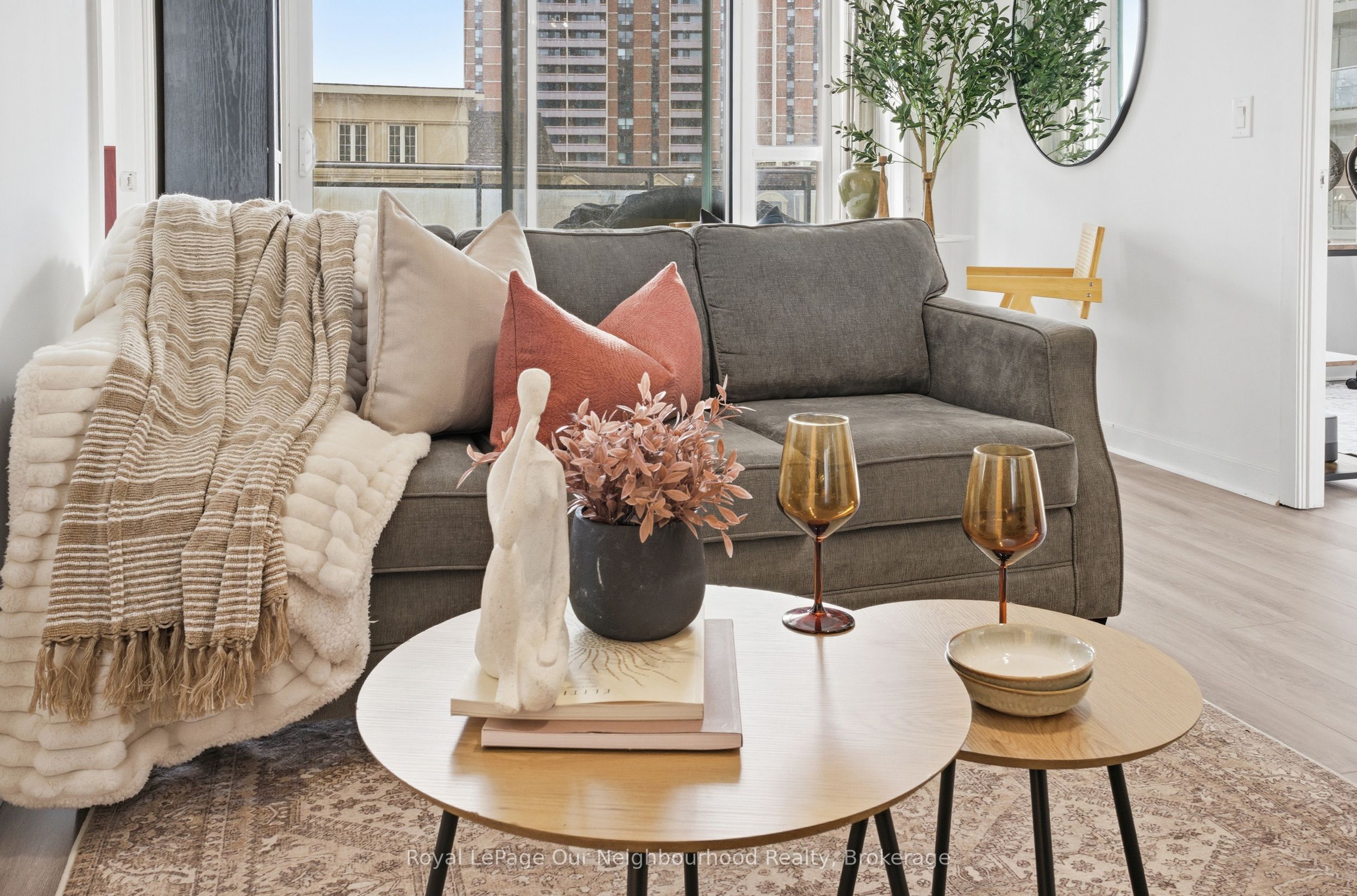 1235 BAYLY Street 301