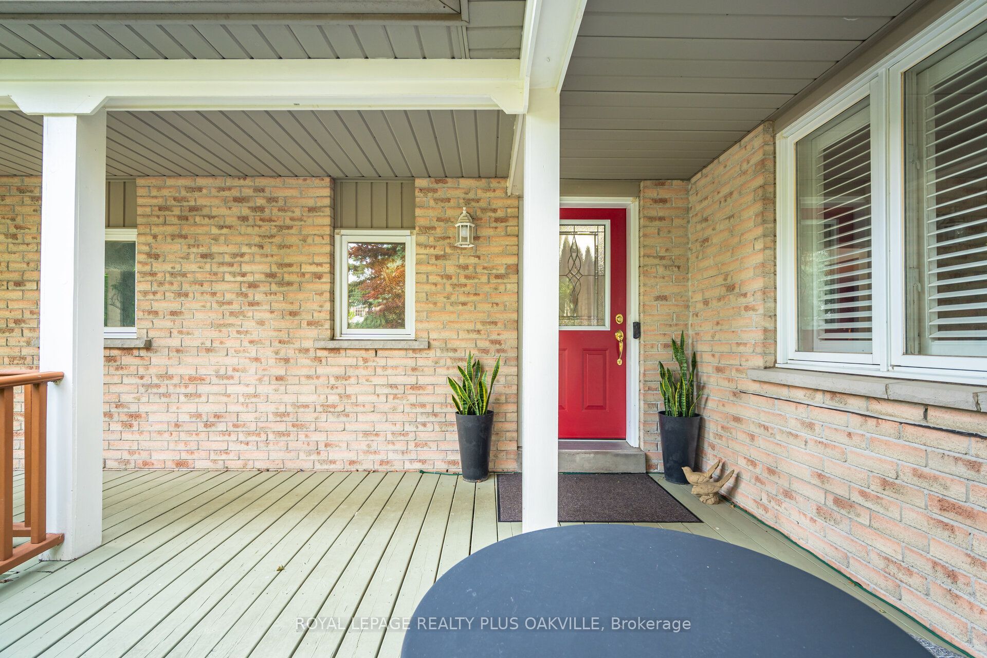 5882 Cornell Crescent
