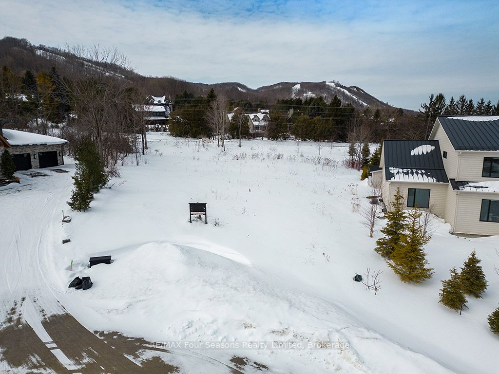 105 Grindelwald Court