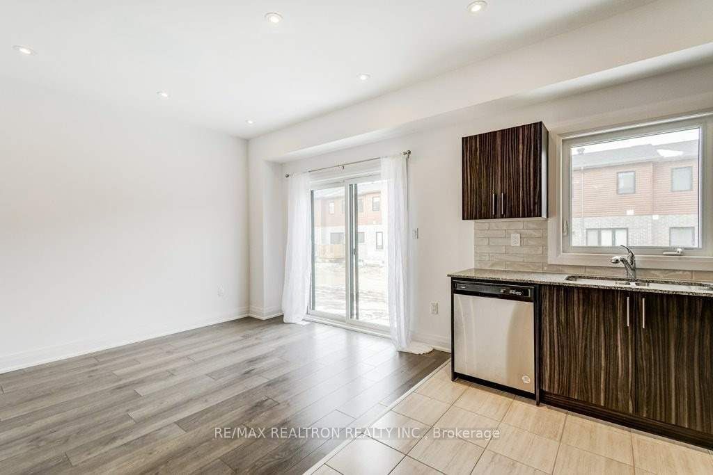 56 Fairlane Avenue