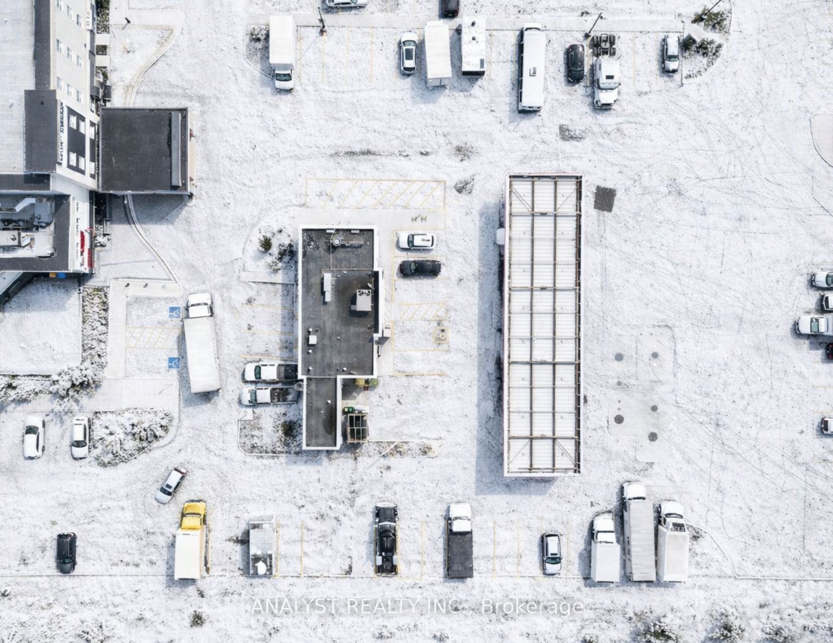 3350 Steeles Avenue W