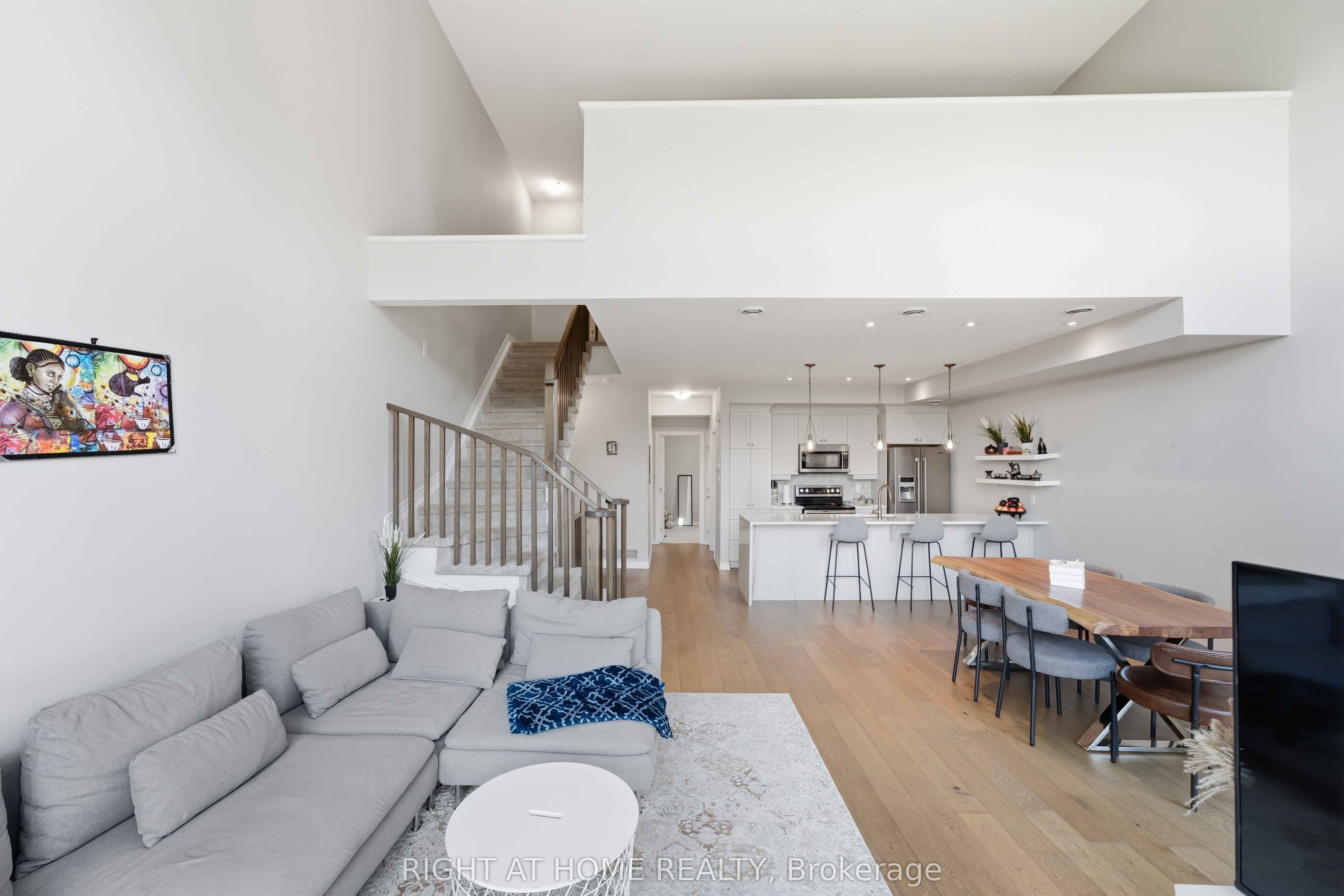 264 Pembina Private 92