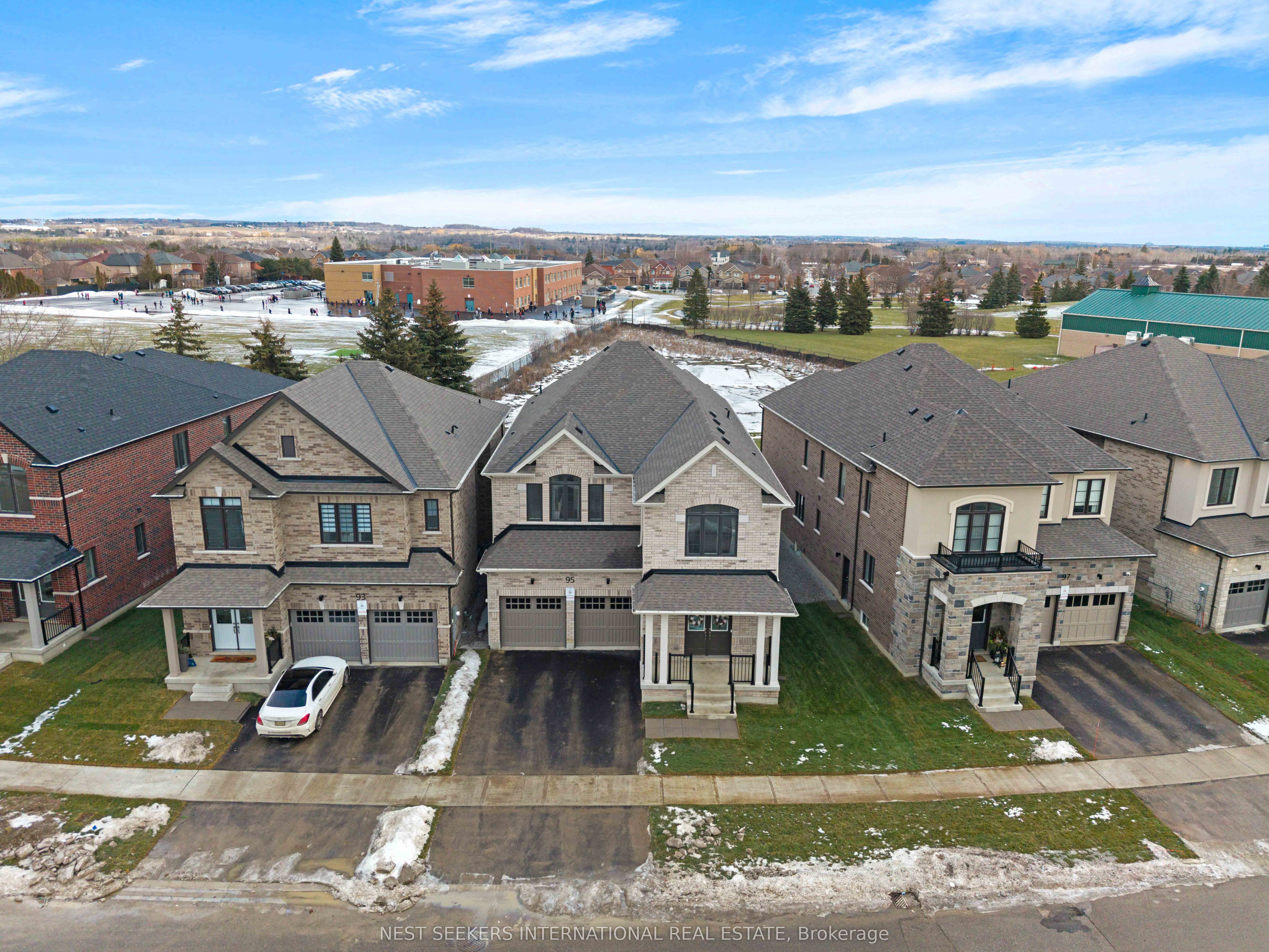 95 Pembrook Street