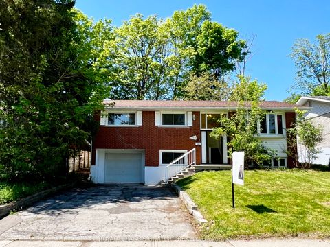 194 Cedarbrae Avenue Waterloo ON N2L 4S5
