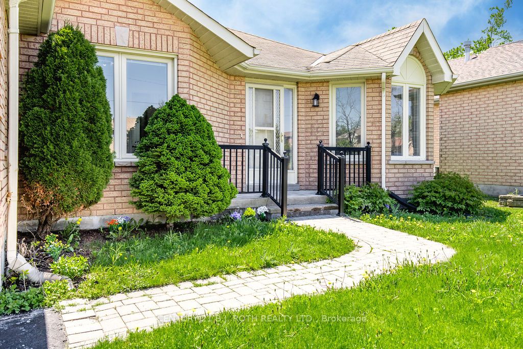 153 Livingstone Street W