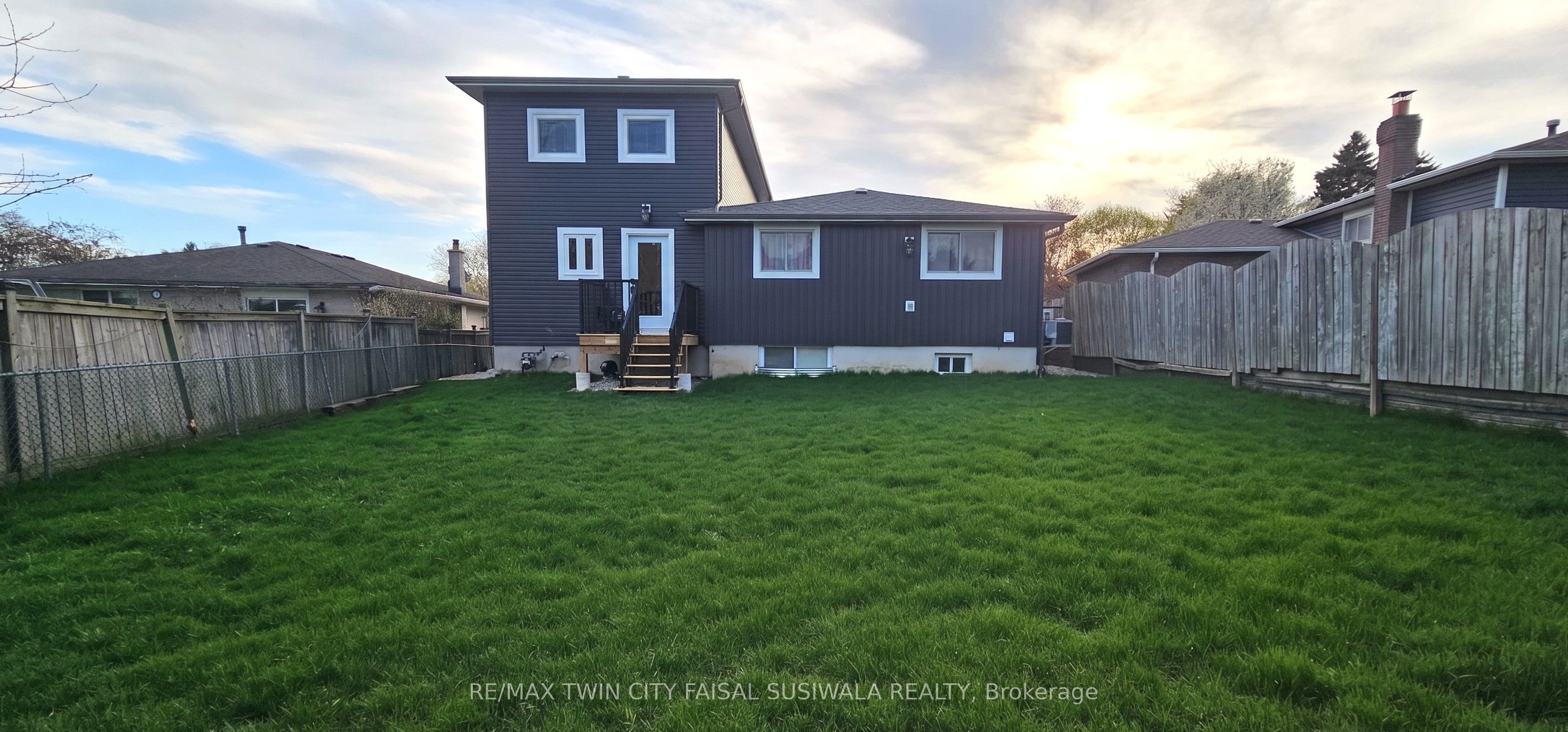 87 Scott Road