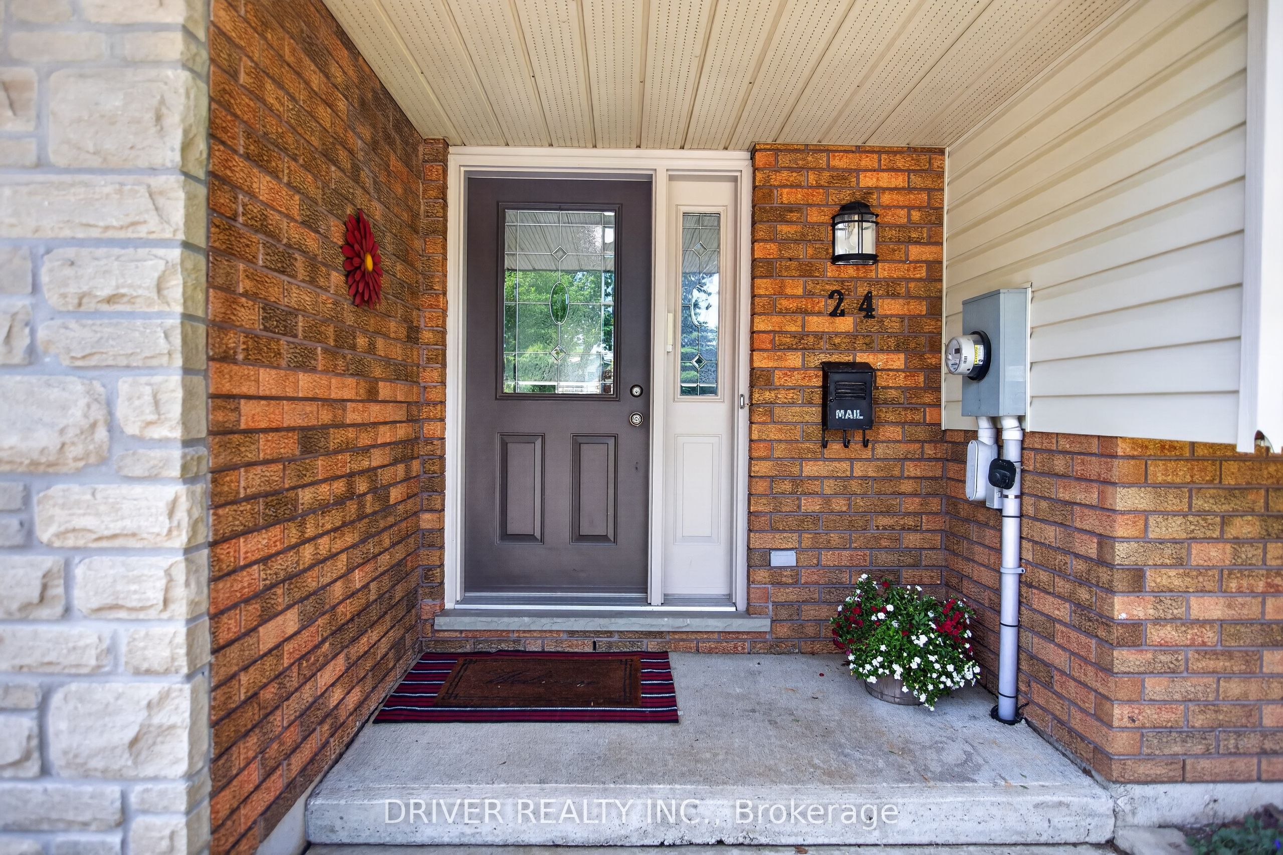 24 Hawthorne Crescent