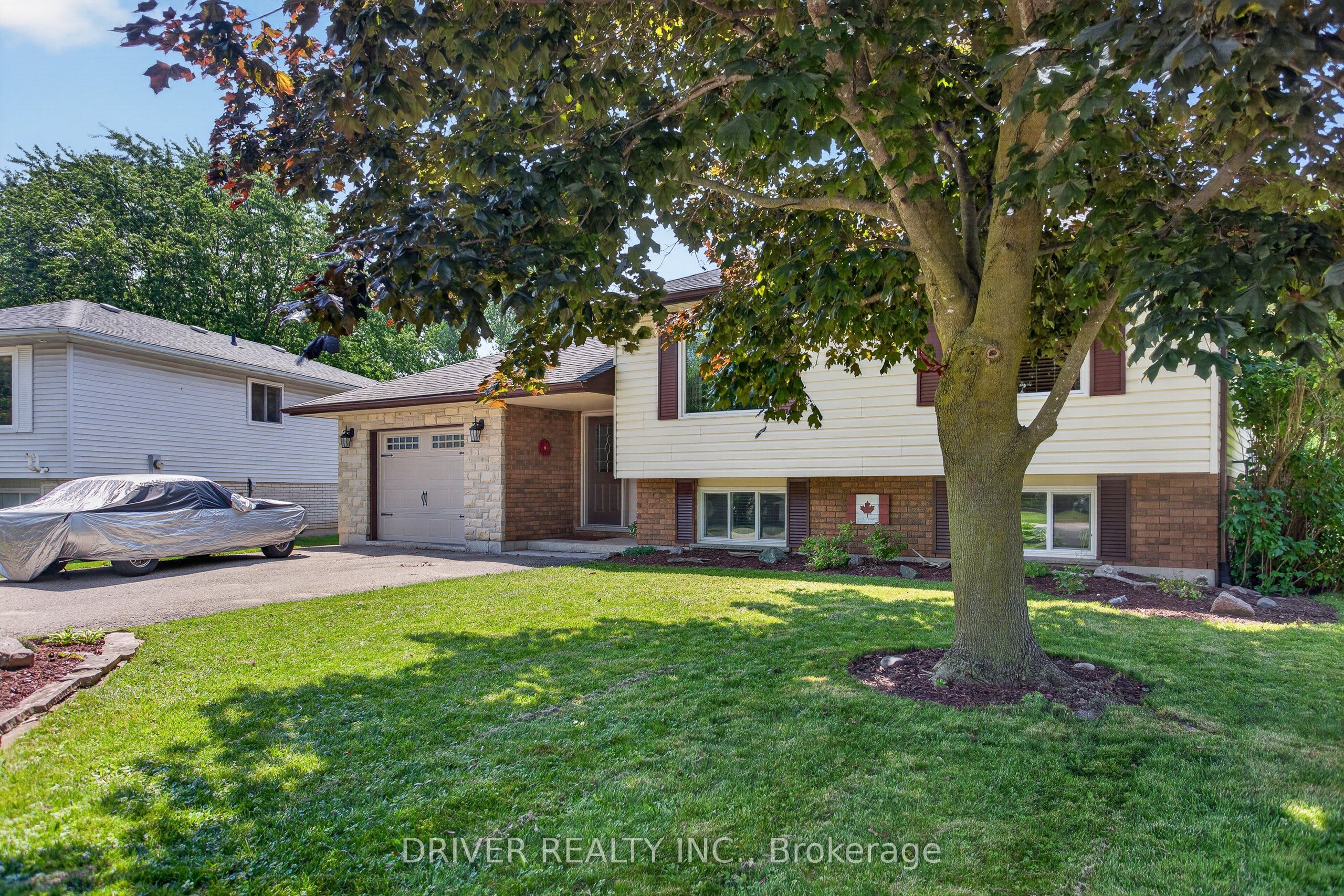 24 Hawthorne Crescent