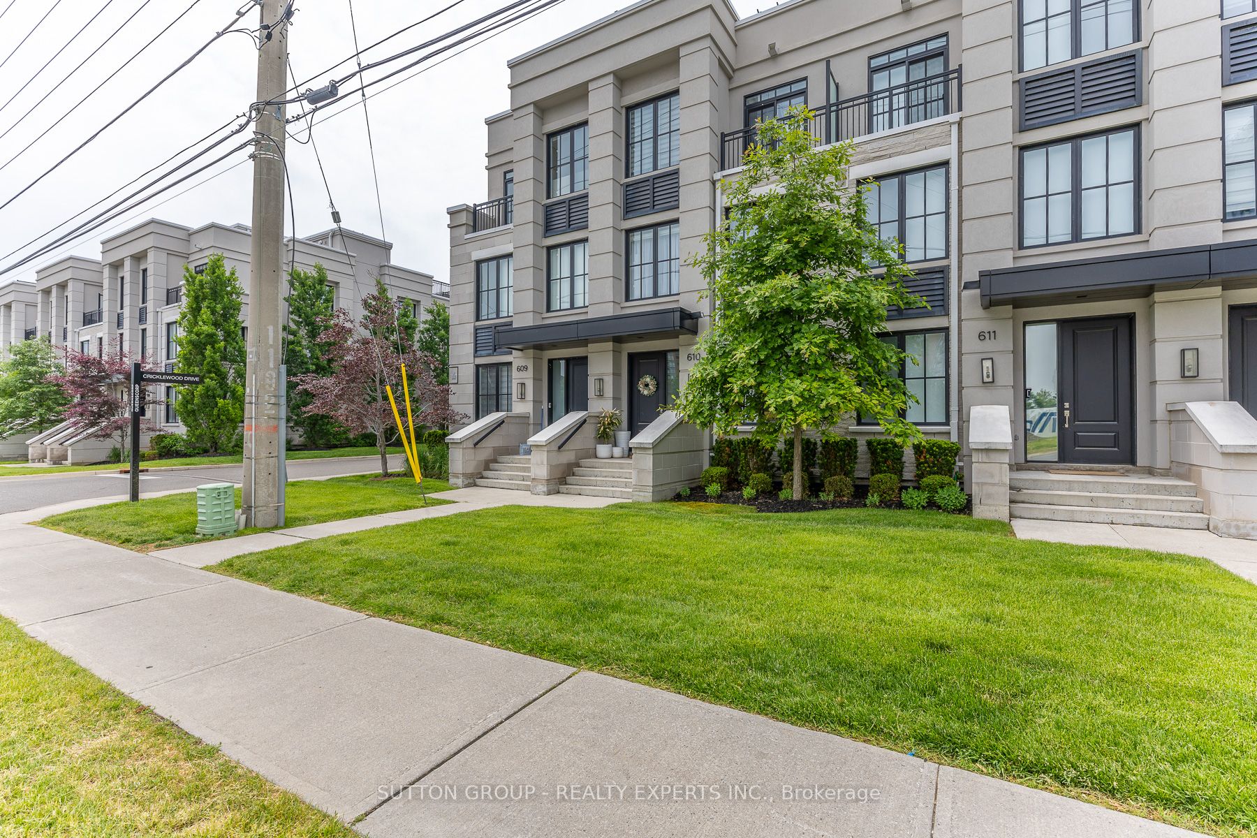 1190 Cawthra Road 610