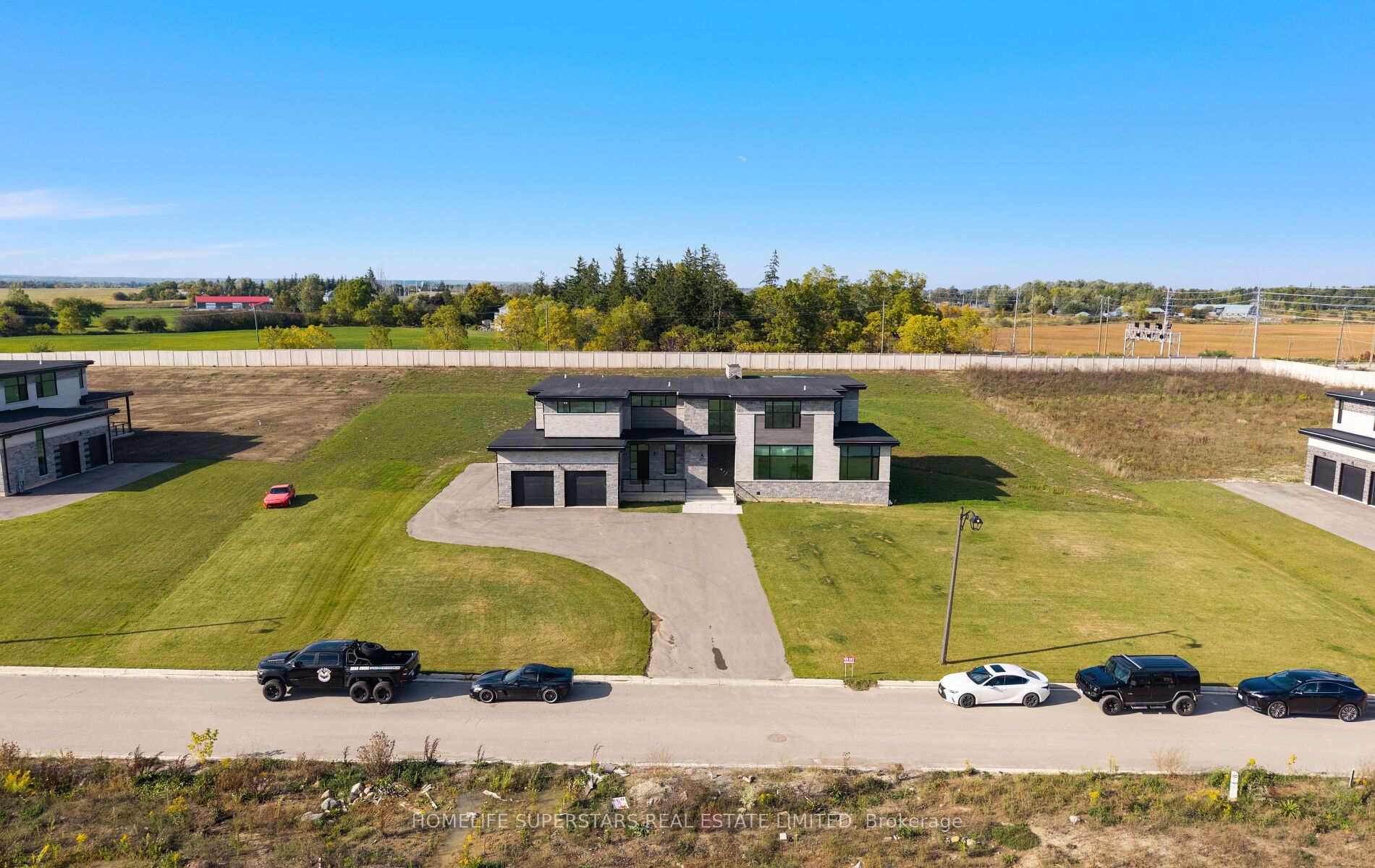 32 Sugarbush Court