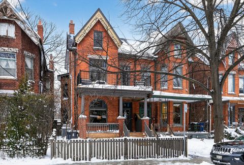 77 Borden Street Toronto C01 ON M5S 2M8