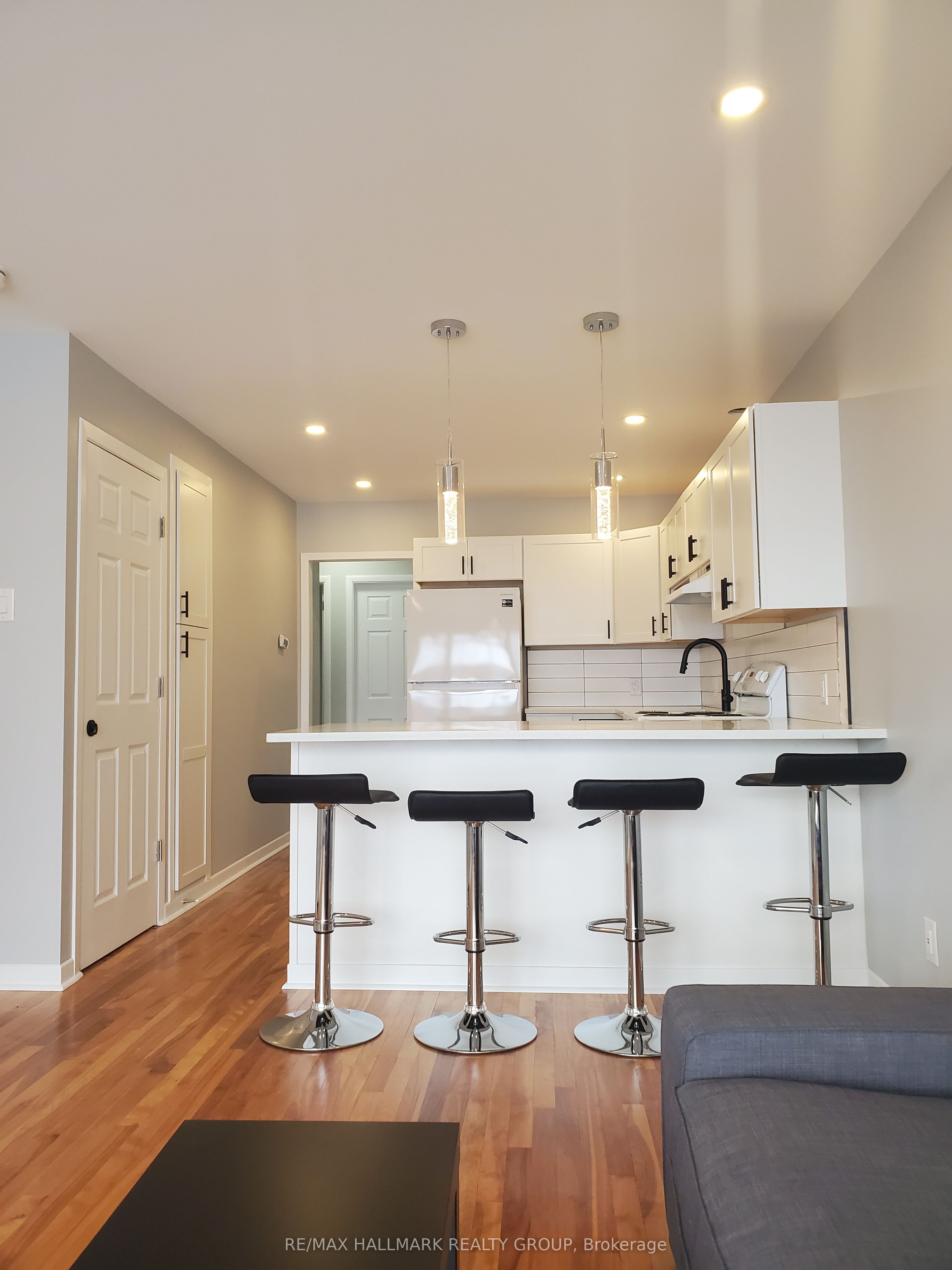 1329 Bloomsbury Crescent