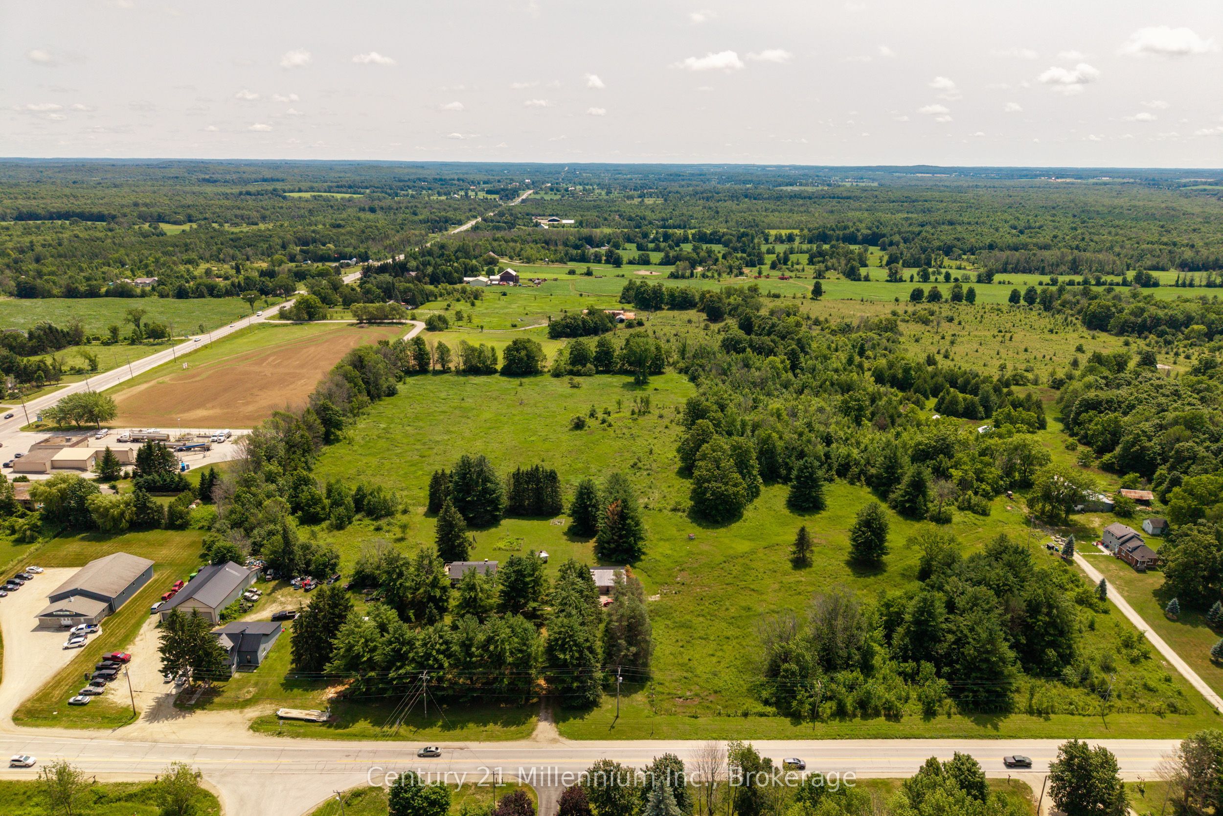102768 Grey Rd 18 Road