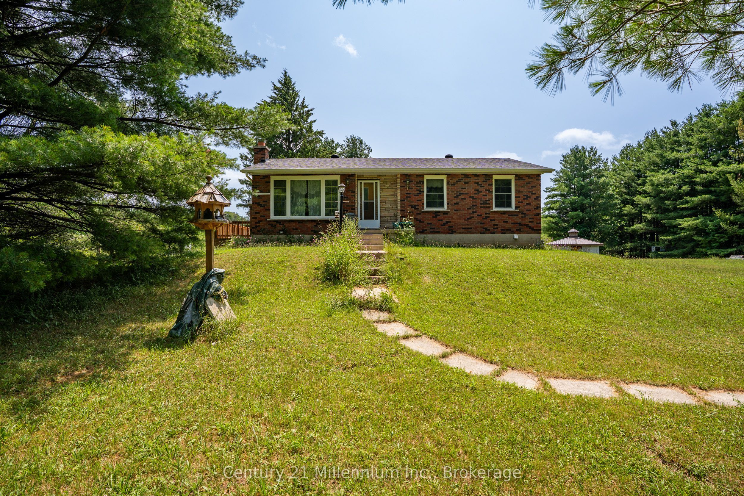 102768 Grey Rd 18 Road