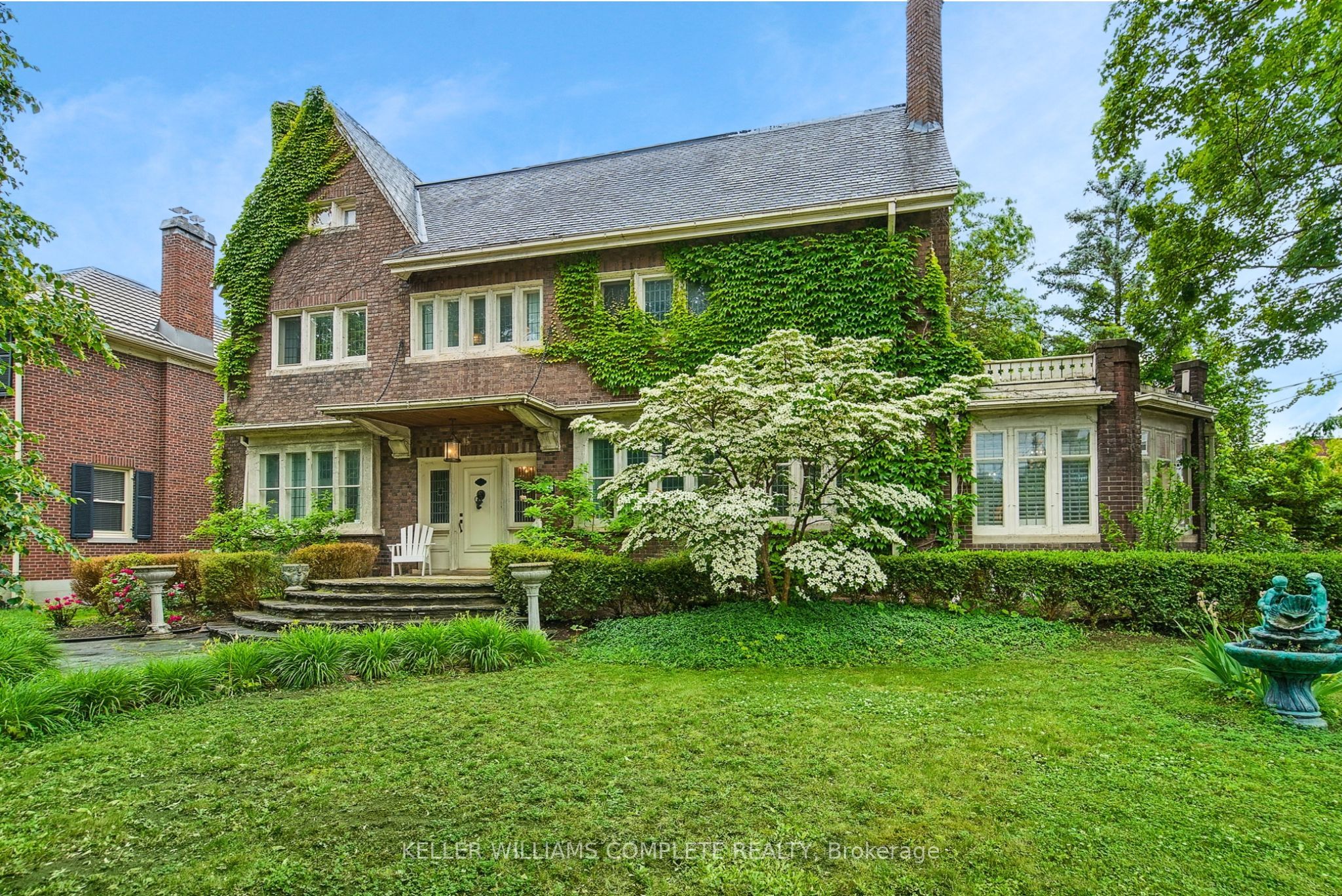 122 Dufferin Avenue