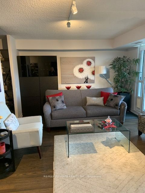 8 Covington Road 808